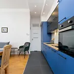 Sweet Family Apartment Chodkiewicza Rondo Grzegorzeckie By Noclegi Renters