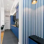 Sweet Family Apartment Chodkiewicza Rondo Grzegorzeckie By Noclegi Renters